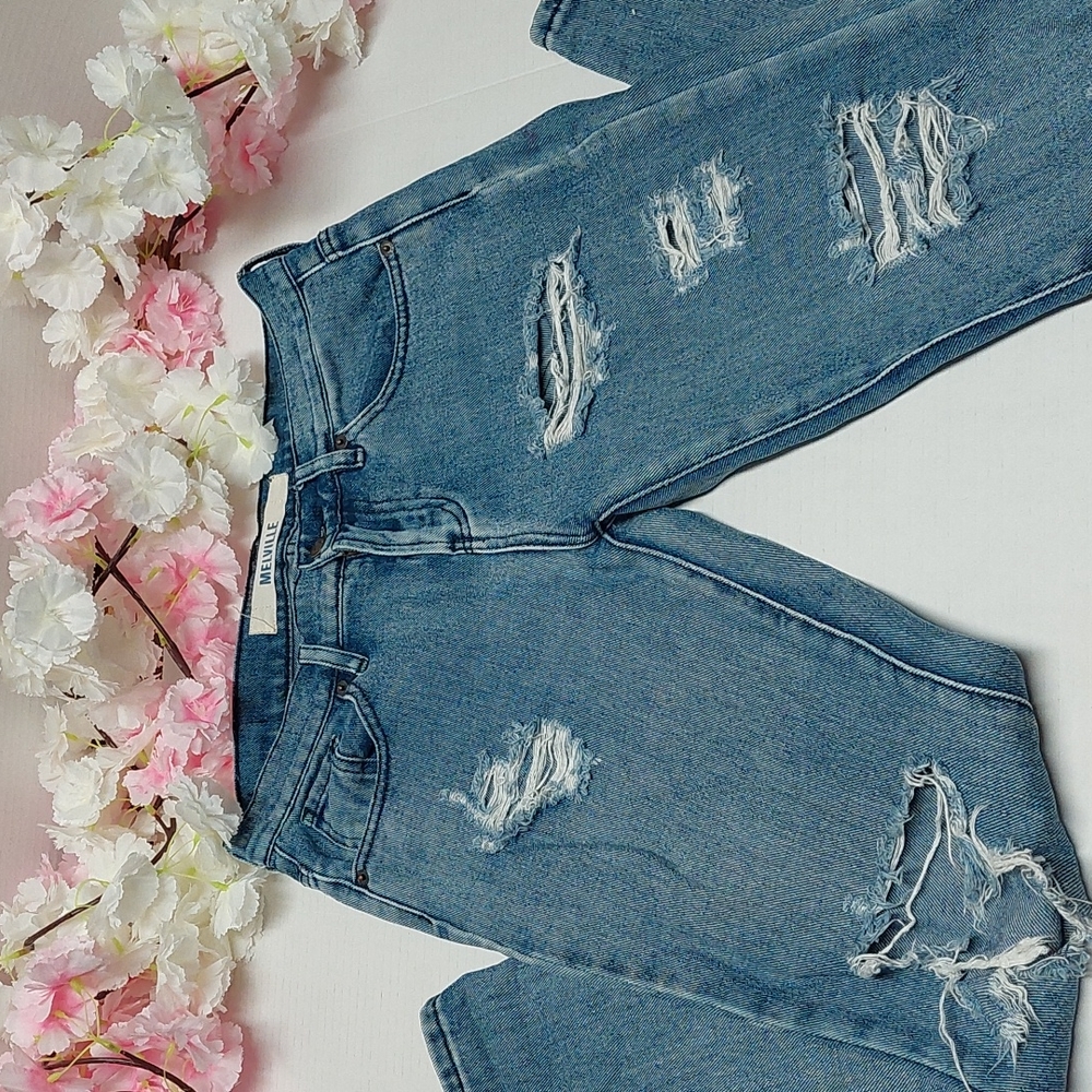 Melville distressed mom jean